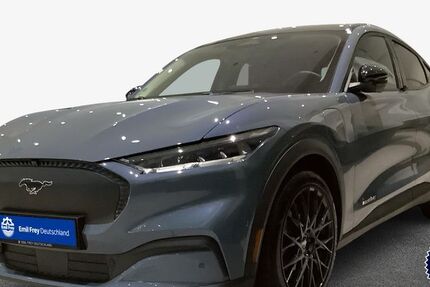 Ford Mustang Mach-E 15.000 km 54.450 &euro; Stuttgart 70190