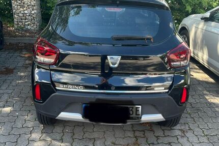 Dacia Spring 15.300 km 9.900 &euro; Hamburg 22767