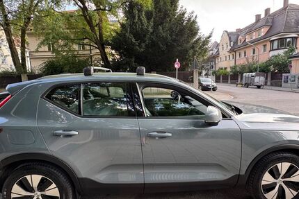 Volvo XC40 124.000 km 17.900 &euro; München 81679