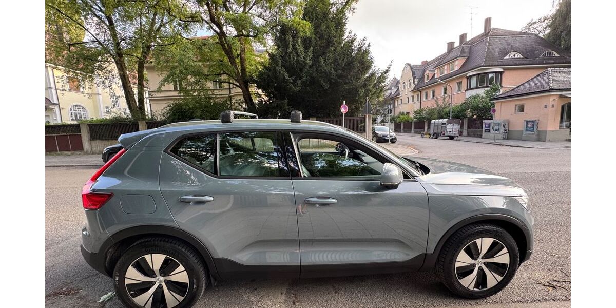Volvo XC40 124.000 km 17.900 &euro; München 81679