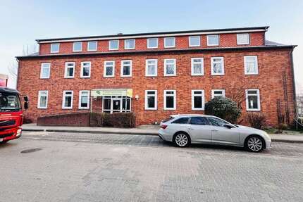 Büro in Schwerin 4.005 € 801 m²