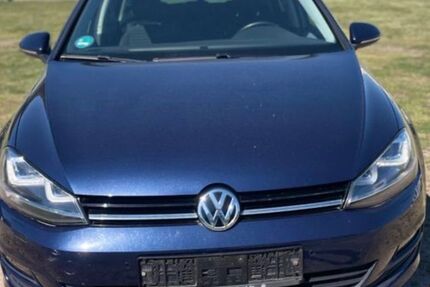 VW Golf 131.000 km 8.990 € Himmelstadt 97267
