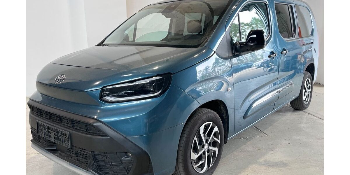 Toyota Proace (Verso) 1.243 km 26.000 &euro; Potsdam-Drewitz b.Berlin 14478