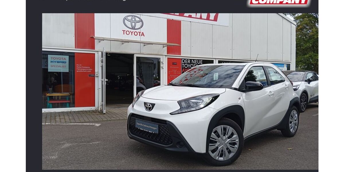 Toyota Aygo (X) 10.160 km 15.250 &euro; Berlin 13403