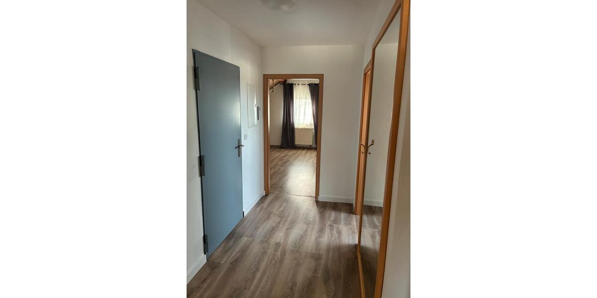 Dachgeschoßwohnung Bad Wünnenberg - 3 Zimmer, 65 m&sup2;, 450&euro; | Angebot:25393039