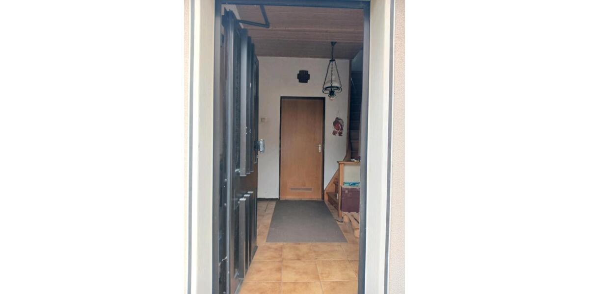 Einfamilienhaus Marktredwitz - 4 Zimmer, 106 m&sup2;, 140.000&euro; | Angebot:27263571