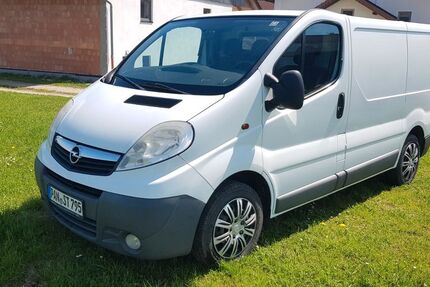 Opel Vivaro 295.299 km 5.800 &euro; STUBENBERG 94166