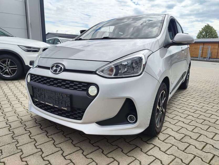 i10