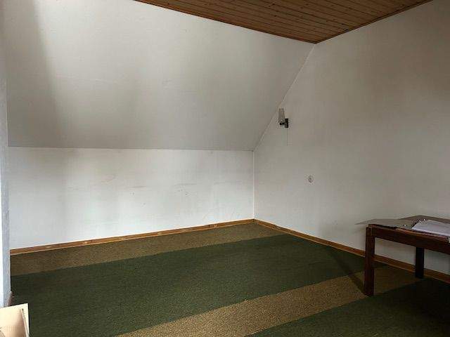 Einfamilienhaus Petersberg - 5 Zimmer, 110 m&sup2;, 204.000&euro; | Angebot:25664939