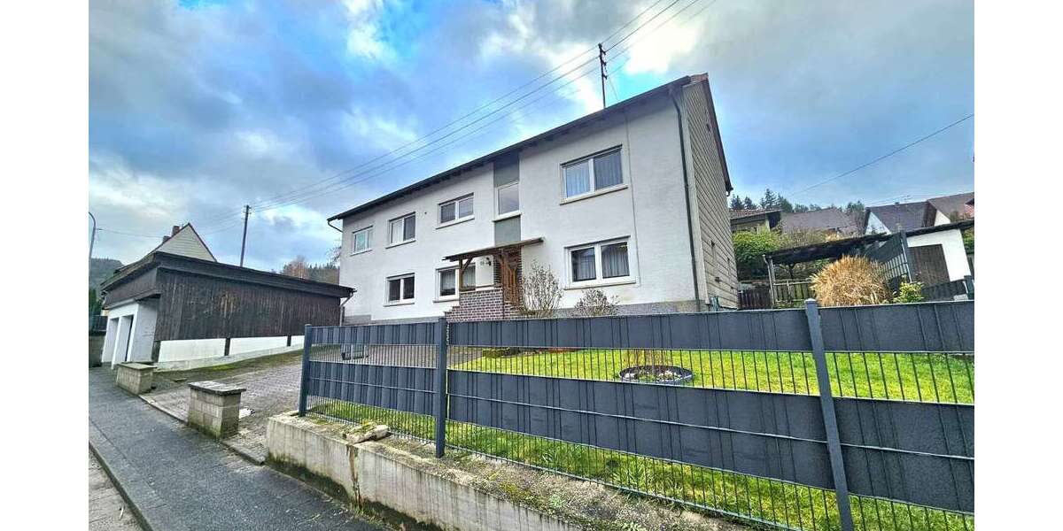 Haus zum Kaufen in Kaiserslautern 315.000 € 217.2 m² 6 zimmer