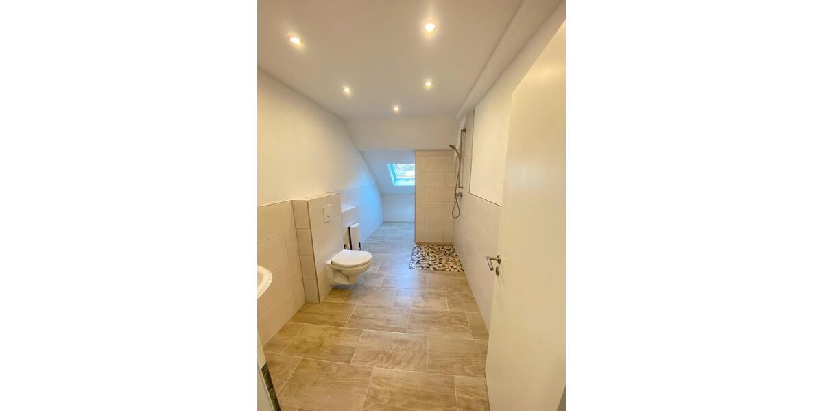 Dachgeschoßwohnung Mettlach - 2 Zimmer, 50 m&sup2;, 600&euro; | Angebot:26413210