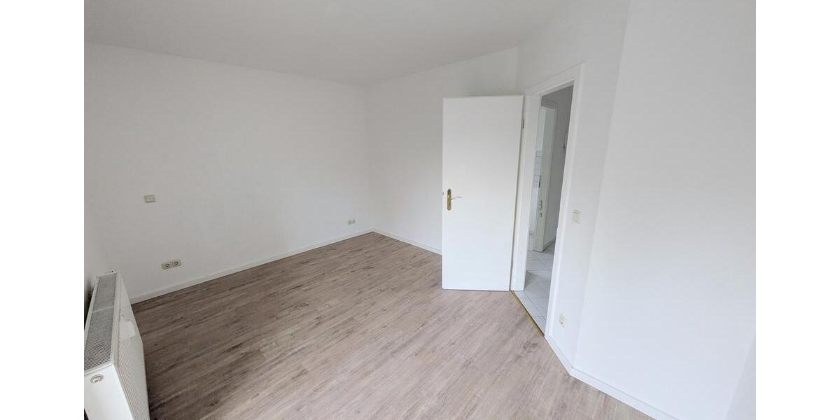 Erdgeschoßwohnung Zwickau Zwickau-West - 2 Zimmer, 45 m&sup2;, 290&euro; | Angebot:25000321