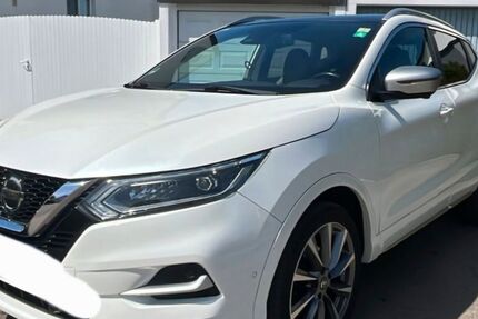 Nissan Qashqai 161.000 km 14.000 &euro; Essingen 73457