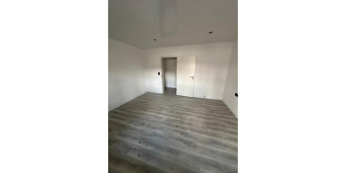 Erdgeschoßwohnung Kaiserslautern Einsiedlerhof - 3 Zimmer, 72 m&sup2;, 1.100&euro; | Angebot:25407952