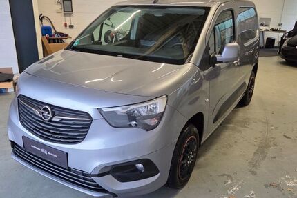 Opel Combo 203.399 km 8.900 &euro; Norderstedt 22844