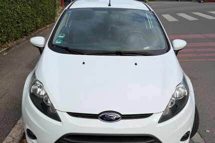 Ford Fiesta 158.000 km 3.900 &euro; Reutlingen 72762