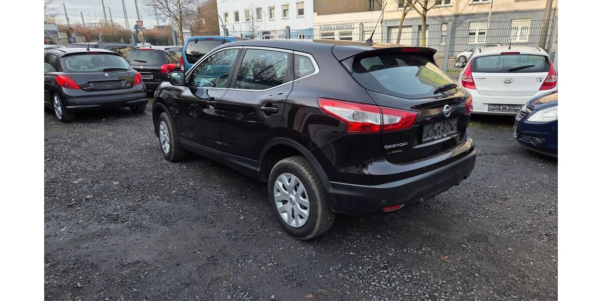 Nissan Qashqai 293.000 km 5.150 &euro; Dortmund 44147