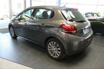 Peugeot 208 PureTech 110 Allure - Panorama - 84.341 km 8.980 &euro; Euskirchen 53881