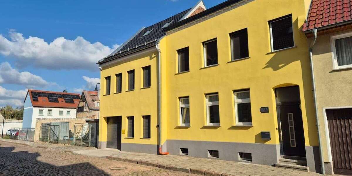 Einfamilienhaus Calbe - 15 Zimmer, 300 m&sup2;, 265.000&euro; | Angebot:26689812