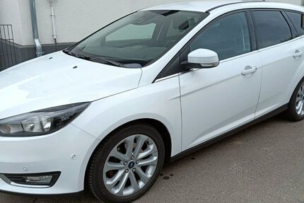 Ford Focus 128.000 km 8.490 &euro; Tauberbischofsheim 97941
