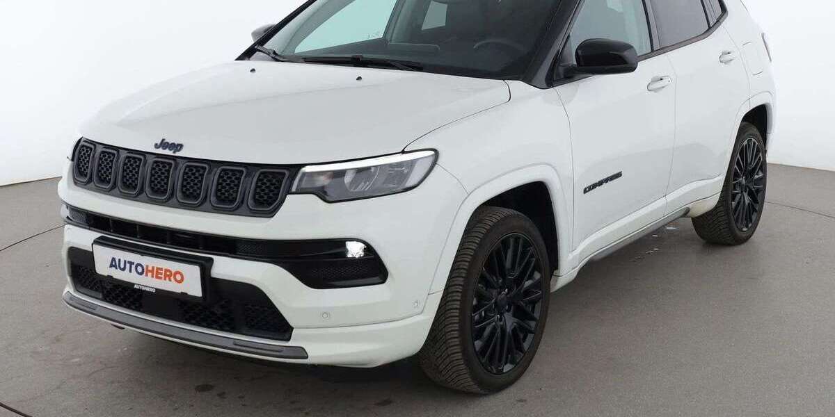 Jeep Compass 28.545 km 23.890 &euro; Frankfurt am Main 65936