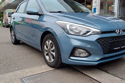 Hyundai i20 49.703 km 9.990 € Tettnang 88069