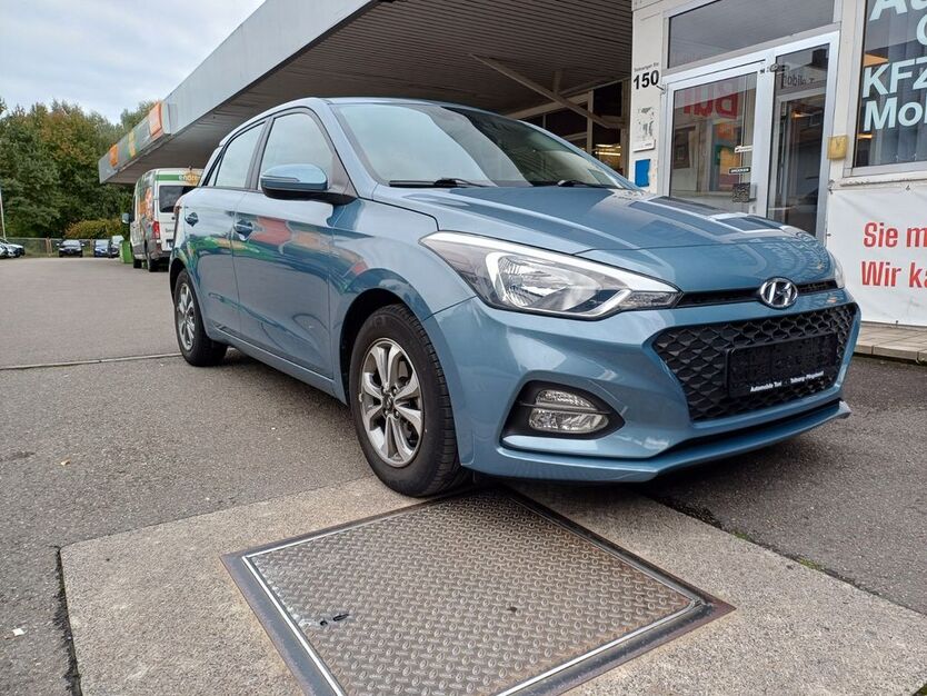 Hyundai i20 49.703 km 9.990 € Tettnang 88069