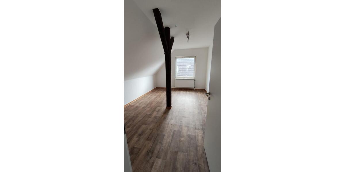Dachgeschoßwohnung Espelkamp - 3 Zimmer, 98 m&sup2;, 850&euro; | Angebot:25217962