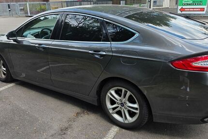 Ford Mondeo 118.000 km 12.590 &euro; Garching bei München 85748