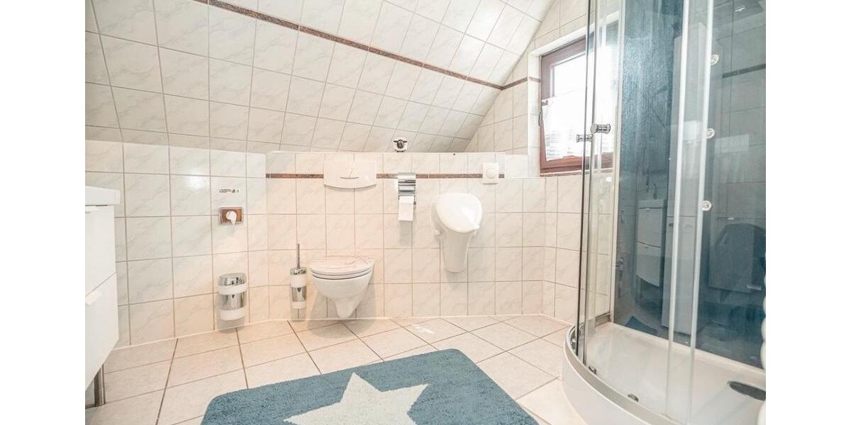 Einfamilienhaus Varel - 6 Zimmer, 134 m&sup2;, 1.250&euro; | Angebot:25422908