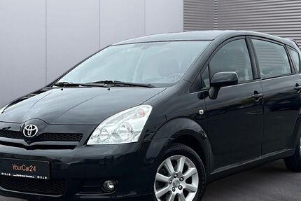 Toyota Corolla Verso 210.000 km 4.450 € Mönchengladbach 41063