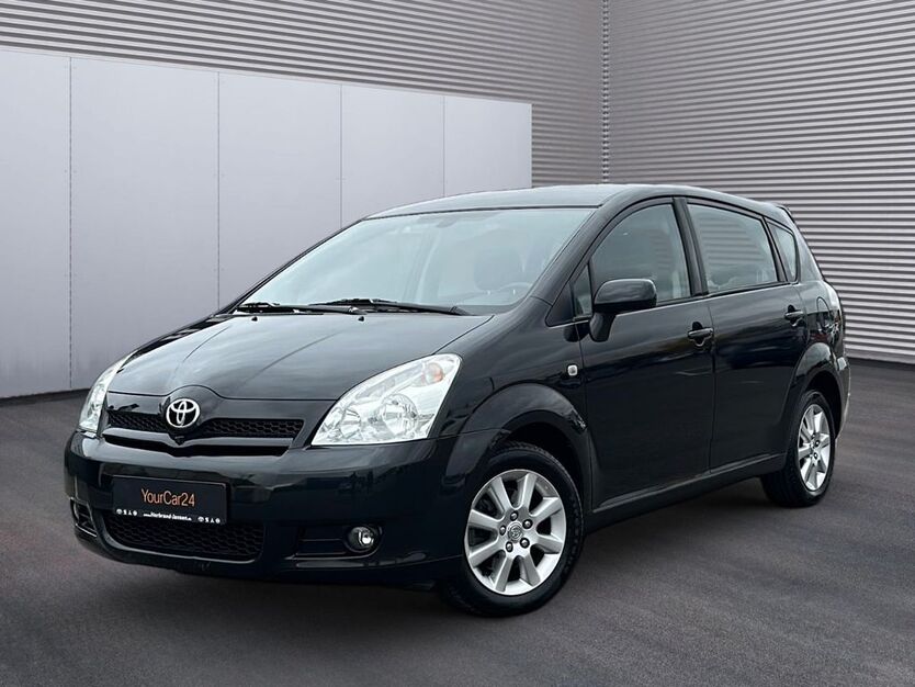 Toyota Corolla Verso 210.000 km 4.450 € Mönchengladbach 41063