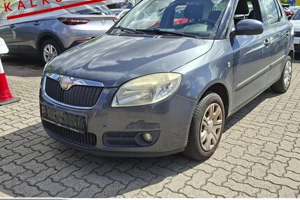 Skoda Fabia 272.948 km 985 &euro; Achern 77855