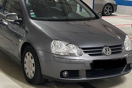 VW Golf 157.000 km 3.980 € Germering bei München (7km westl. von München) 82110