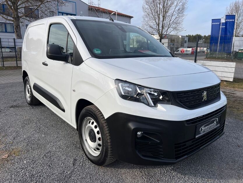 Peugeot Partner 93.000 km 16.990 € Neuseddin bei Berlin 14554