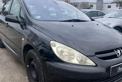 Peugeot 307 207.000 km 999 &euro; Neuseddin bei Berlin 14554