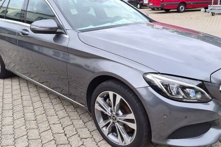 Mercedes-Benz C 250 171.103 km 19.990 € München 81549