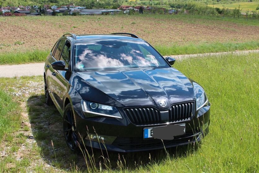 Skoda Superb 206.000 km 14.800 € Weissach im Tal 71554