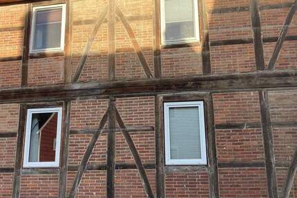 Gemischt genutzte Immobilie mit Wohnen, Gewerbe auf Vierseitenhof in Osterwieck 1 zimmer