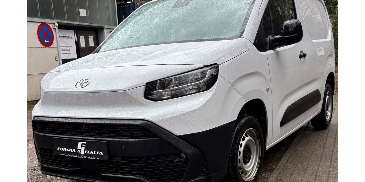 Toyota Proace City 24.000 km 17.890 &euro; Solingen 42697