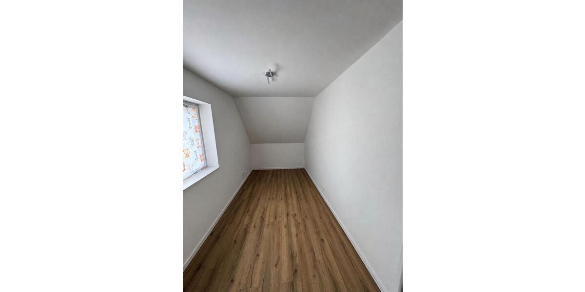 Doppelhaushälfte Hambühren - 3 Zimmer, 95 m&sup2;, 960&euro; | Angebot:26417094