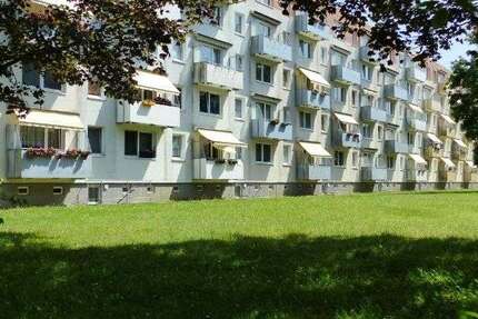 Wohnung zum Mieten in Schwerin 502 € 66.8 m²