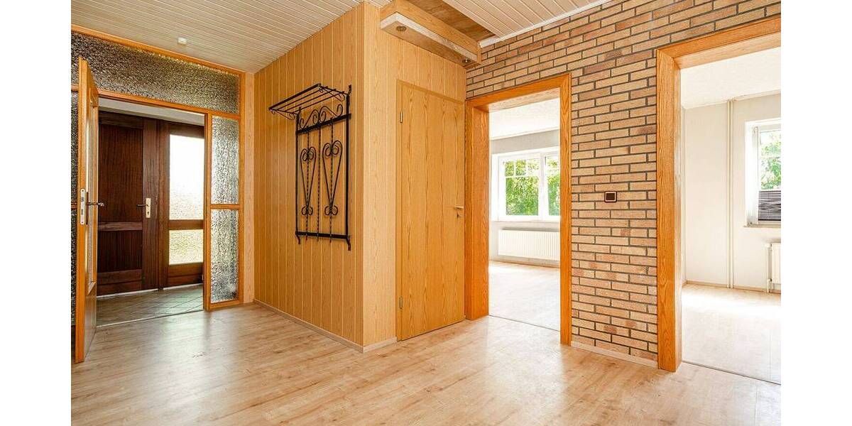 Einfamilienhaus Blomberg - 1 Zimmer, 240 m&sup2;, 399.000&euro; | Angebot:26815807