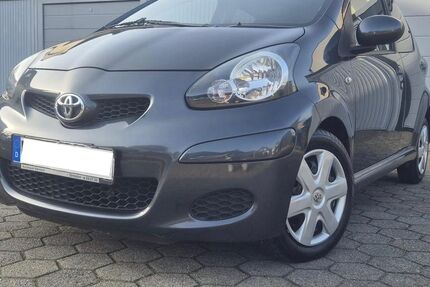 Toyota Aygo (X) 58.000 km 5.190 &euro; Witten 58452