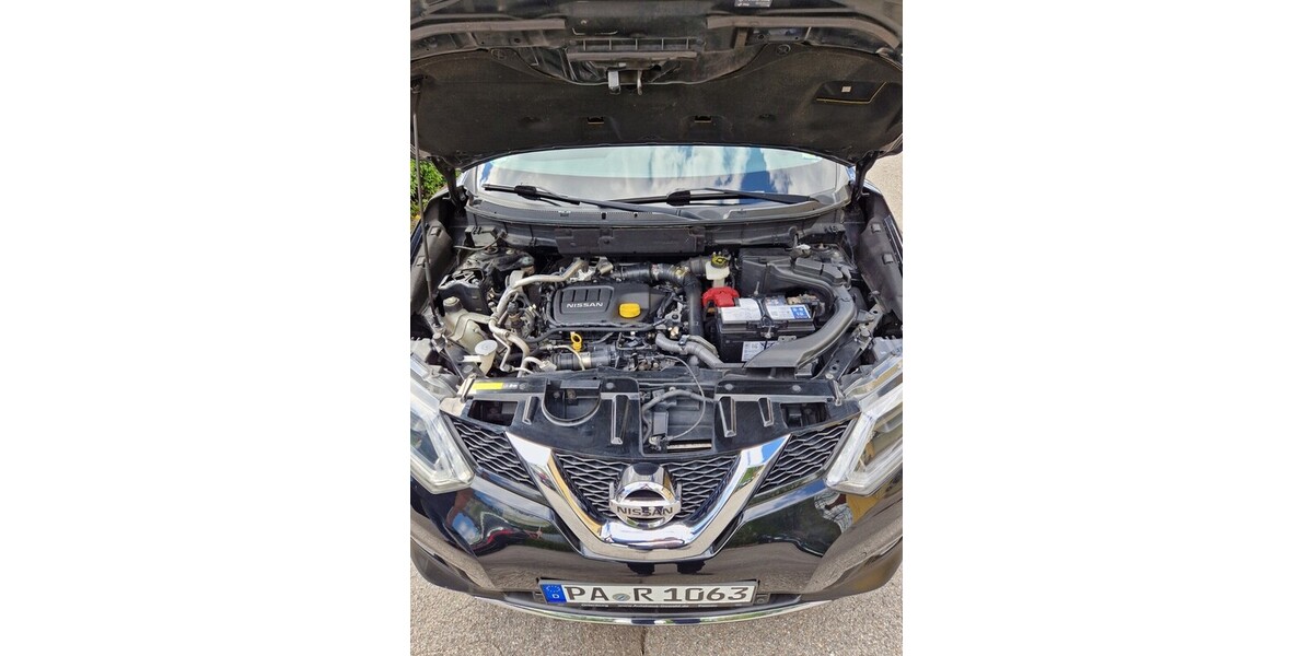 Nissan X-Trail 160.500 km 12.500 € Passau 94030