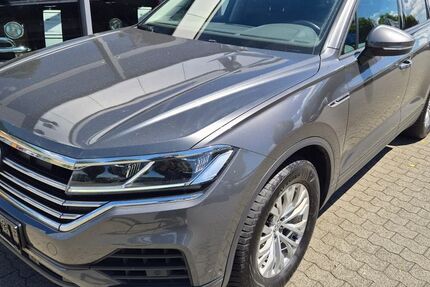 VW Touareg 104.198 km 32.990 &euro; Ehringshausen 35630