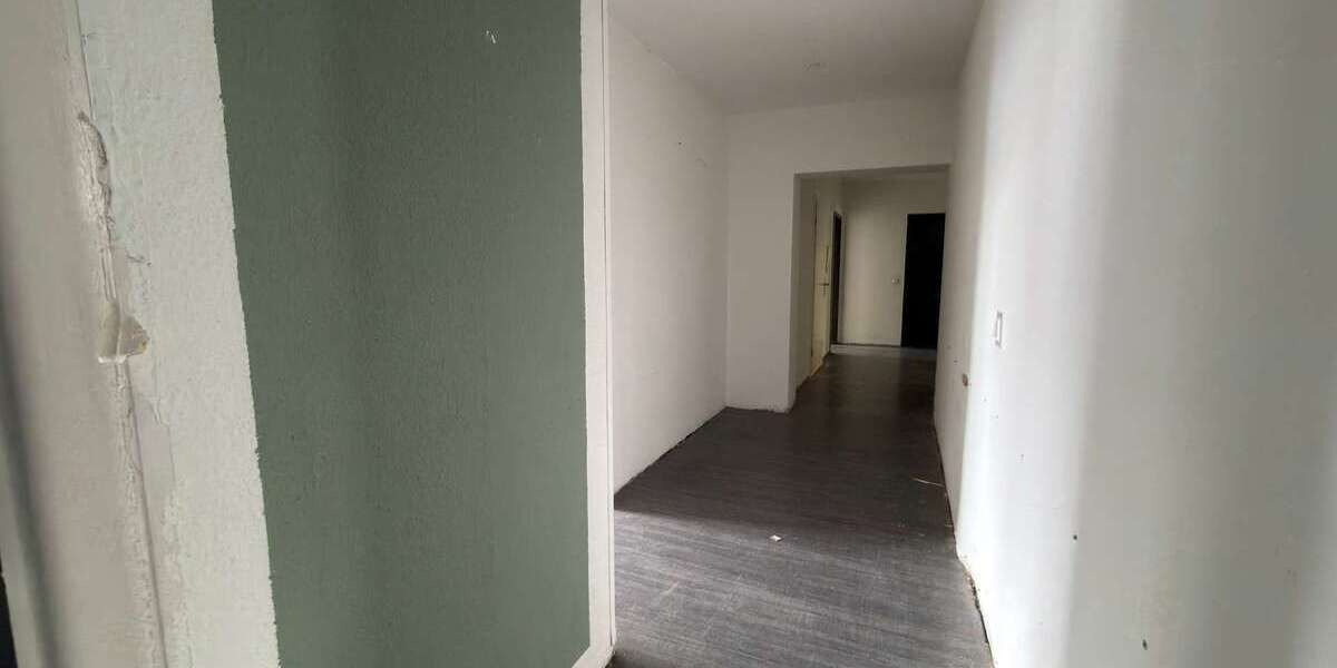 Mehrfamilienhaus mit Potenzial in Dinslaken-Bruch – 5 Wohneinheiten, Garten & Garagen - Mehrfamilienhaus, Wohnhaus Dinslaken Lohberg | Angebot:27119901