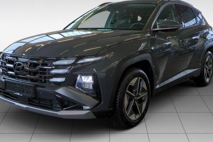 Hyundai TUCSON 7.048 km 29.860 &euro; München 81677