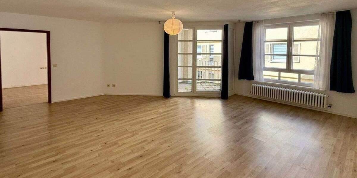 Etagenwohnung Reutlingen Innenstadt - 2 Zimmer, 66 m&sup2;, 294.000&euro; | Angebot:25751226
