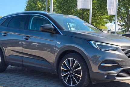 Opel Grandland (X) 69.000 km 16.200 &euro; Bamberg 96052